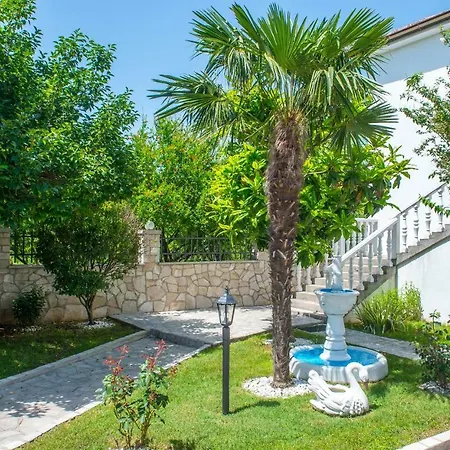 King's Garden Villa