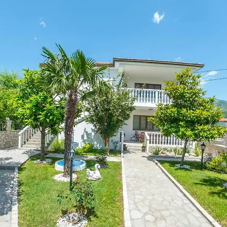King's Garden Villa